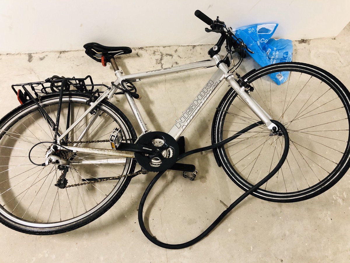 khfarooq's tweet photo. I was missing an essential skill (fixing a flat bike tire ๐ฒ) until today. It took a week to gather courage to do that myself ๐บ #lifeindenmark https://t.co/B1OpNRlfye