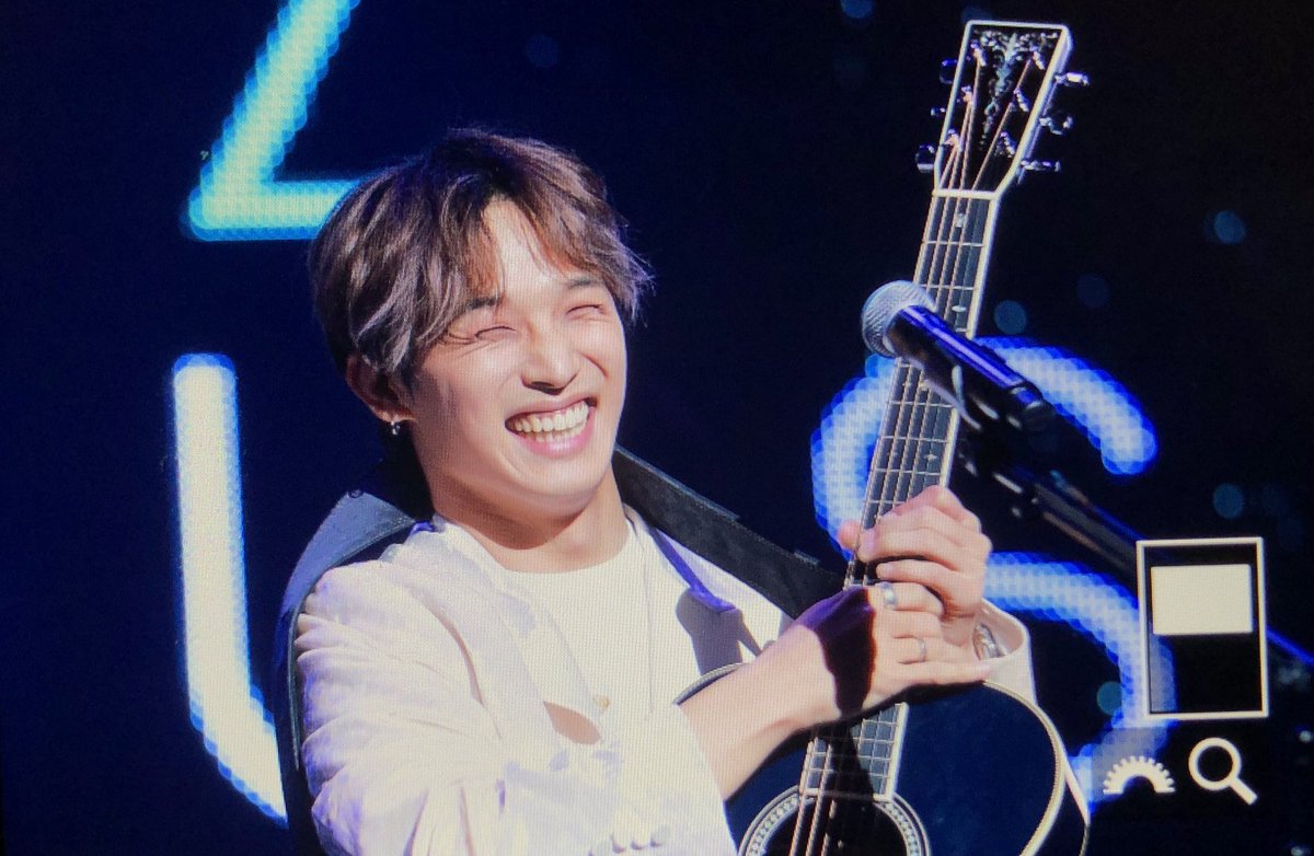 bsik_hn's tweet photo. 191102 단독콘서트 RENDEZ-VOUS 
#비투비 #임현식 #현식

최고의 무대 보여줘서 정말 고마워 😭 https://t.co/QumRqCmZVs