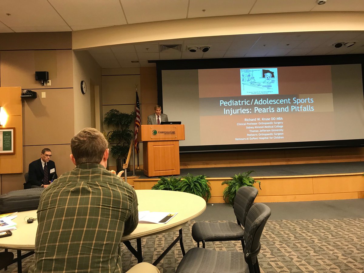 DrBeckyJ's tweet photo. Let the sports medicine learning beginning. @Delfamdoc #DAFP19 https://t.co/haH6b3b8y6
