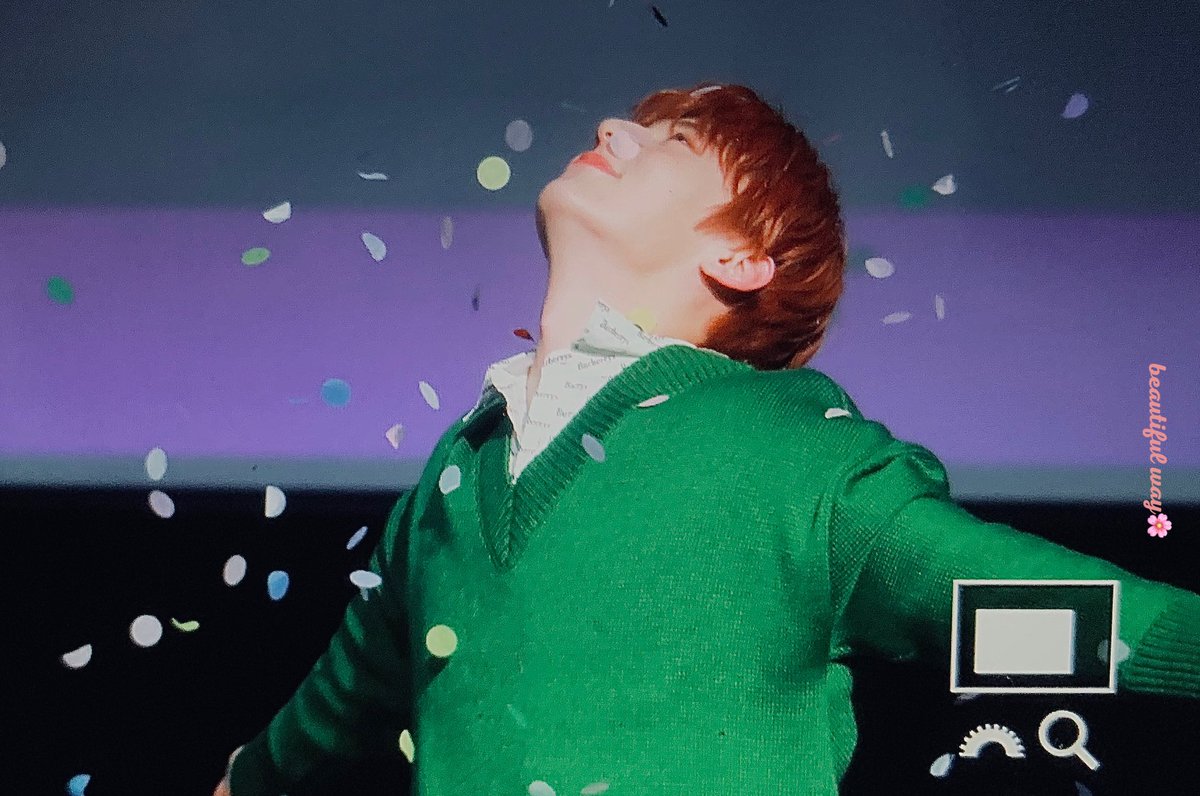 btfway_mh's tweet photo. 191102 #황민현 #민현 #뉴이스트 https://t.co/UojH869jIq