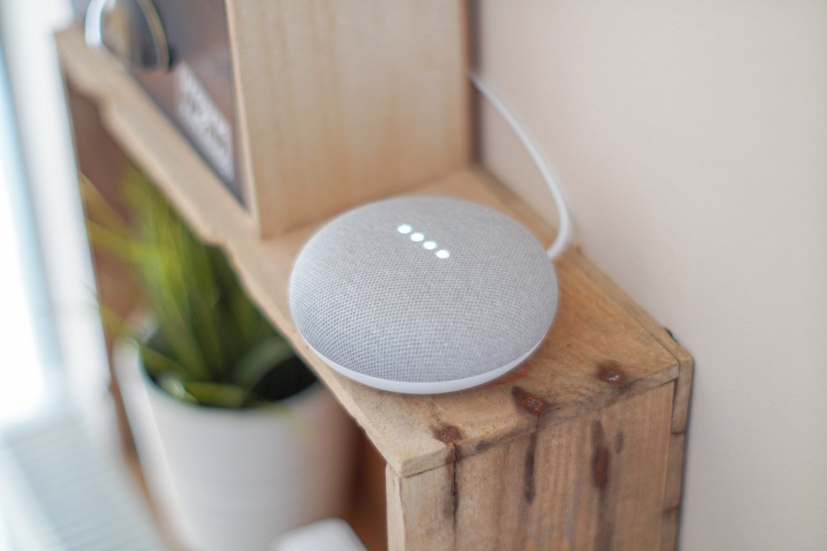 lmusgrave's tweet photo. I'm currently studying privacy and convenience in the use of AI smart speakers in the UK. Watch my #AnthTech19 talk and find out more about my research at https://t.co/Wyf3UvBR6v https://t.co/ADpKUZwEkO