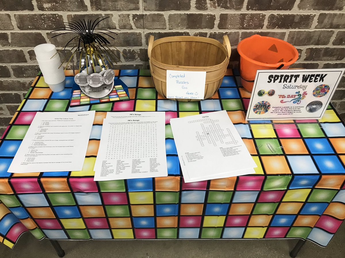 HomeDepot2739's tweet photo. Saturday Night Fever is underway at 2739! Disco, 70’s, crosswords, trivia, and word searches for fun! #MWspiritweekD244 @Bolton_Tara @Michael48706 @amytlawrence1 @GrimardSue https://t.co/icyfbIeyX1