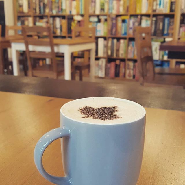 It's a cosy morning here at Ready Steady Roll with the sound of the rain on the roof!

Starting my morning with a cappuccino and a slice of chocolate brownie... #readysteadyroll #boardgamecafe #boardgames ift.tt/33jKoNv