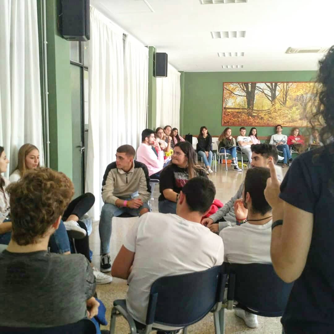 EADonBoscoVLC's tweet photo. Continuamos con el momento formativo de este PostGodelleta, conociendo diferentes aspectos de la educación para la salud y la inclusión social. #MAT83 @salesianossmx @fededonbosco @federaciondonbosco https://t.co/HXYFbczCkp