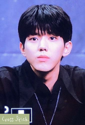 CrossxDW's tweet photo. 191102 팝업스토어 팬사 프리뷰
#데이식스 #DAY6 #도운 #Dowoon 
@Dw_day6_drummer

잘생겼어요........... 🤦‍♀️ https://t.co/UPQSqJOSob