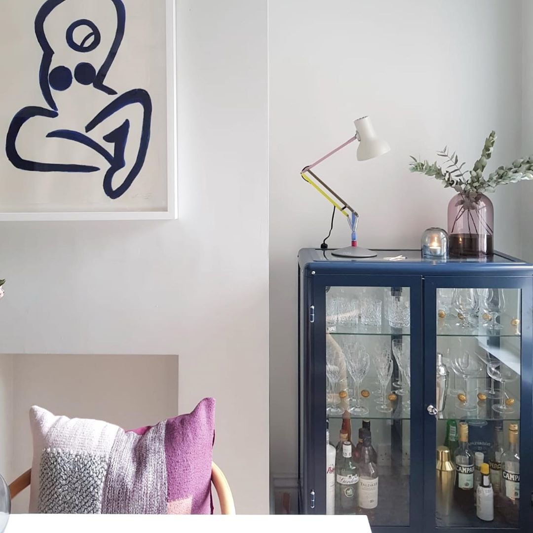 anglepoise's tweet photo. With autumn in full swing, 'Edition One' of the @Anglepoise + @PaulSmithDesign collaboration features colours that are evocative of the summer.

Photo by @insideherhome. Thanks to @Heals_Furniture https://t.co/GIf3k3RCyy