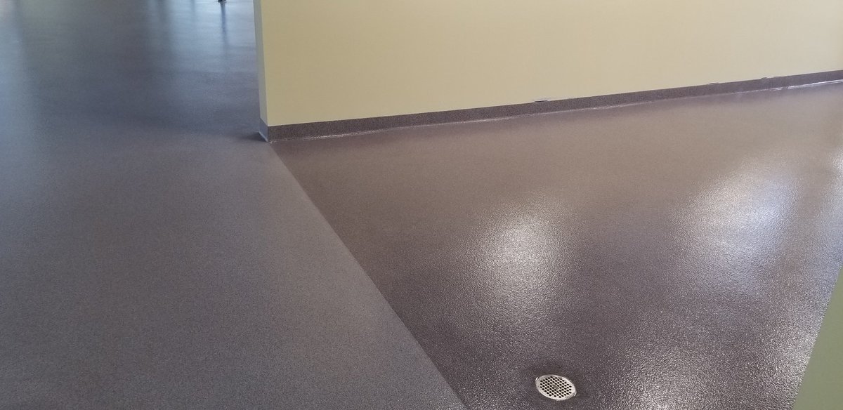 C2Cepoxy's tweet photo. A recently finished lab project we did using @duraflexfloors with 4" cove base &amp; hybriflex eq #Epoxy #EpoxyFlooring #Boston #CoveBase #Coast2Coast #ResinousFlooring https://t.co/oKLBEIGwjn