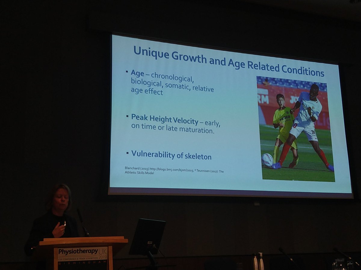 VicHarbottle's tweet photo. A brilliant side to highlight the challenges of managing young athletes- both children pictured are 12, playing on the same pitch
#Physio19 #APCPmsk https://t.co/cfEAYjfEFB