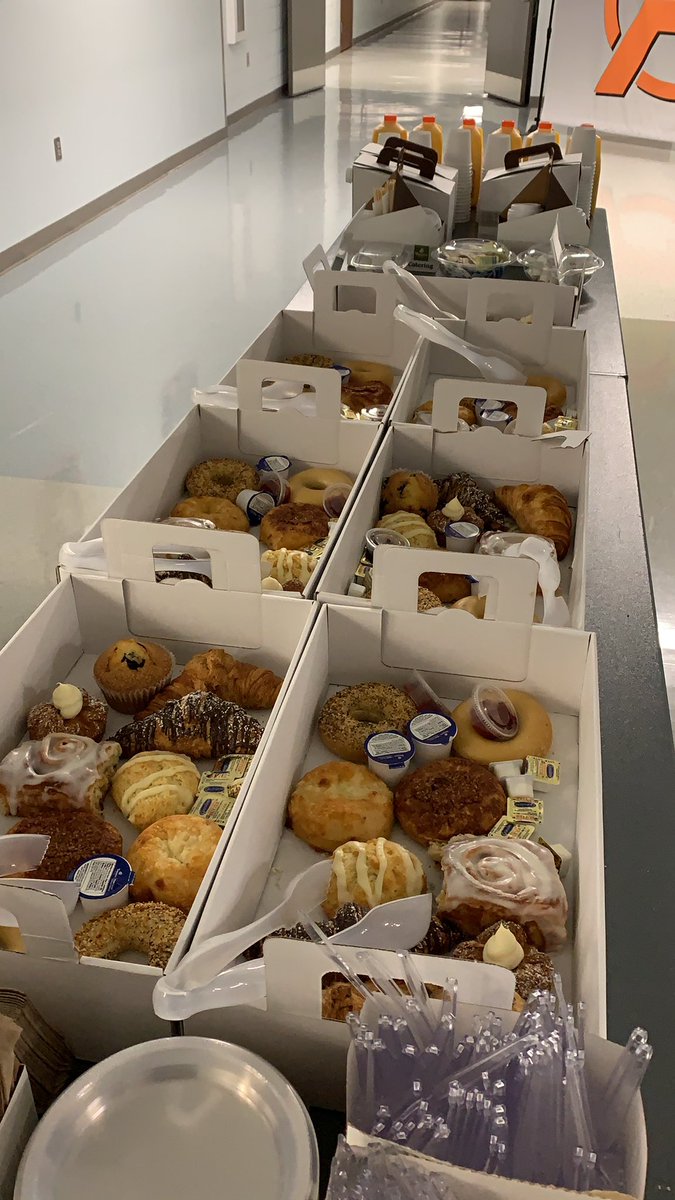 mikepaul's tweet photo. Breakfast is served at #edcampky - join us!
#kydlc #kygodigital https://t.co/DqcunvCLb5