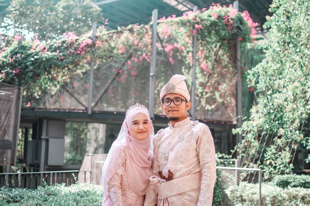 aleeya_amir's tweet photo. From this 🧕🏻👊🏻🧔🏻
To this 👰🏻💍🤵🏻

I am so thankful having you as my soul partner , my handsome king , my best listener &amp; story teller , my everything 🥰🥰🥰

No words can express how much i love you , hatim ❤️❤️❤️

Alhamdulillah 🤲
#benwal https://t.co/KBk3PP4LI7