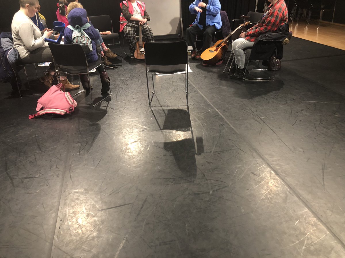 sapphormation's tweet photo. First workshops are underway... A song in seconds with @MooneyInfo ! #differenceispower #Sapph19 https://t.co/QxRSUDwnSe