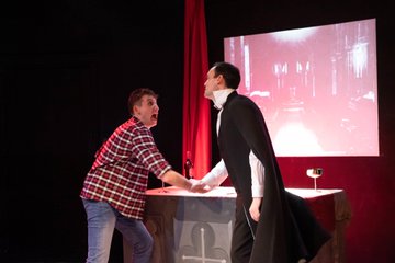 LndnHorrorFest's tweet image. FINAL 2 CHANCES to see @VampireEdred TODAY at 3pm &amp;amp; 7.30pm @ORLTheatre #LHF2019

★★★★ @closeupculture 
★★★★ @pubtheatres1 
★★★★ @BroadwayWorldUK 
666/666 @HorrorHothouse 
"great fun, combining gothic &amp;amp; horror elements with comedy with terrifying ease" @Mind_the_Blog