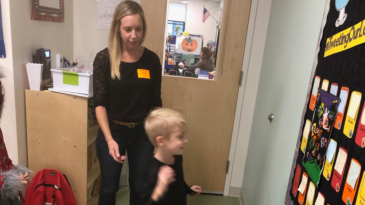 janetdancy's tweet photo. A million thanks to our parent volunteers for making our Halloween party so much fun! #firsties https://t.co/5bk5EKX9yr