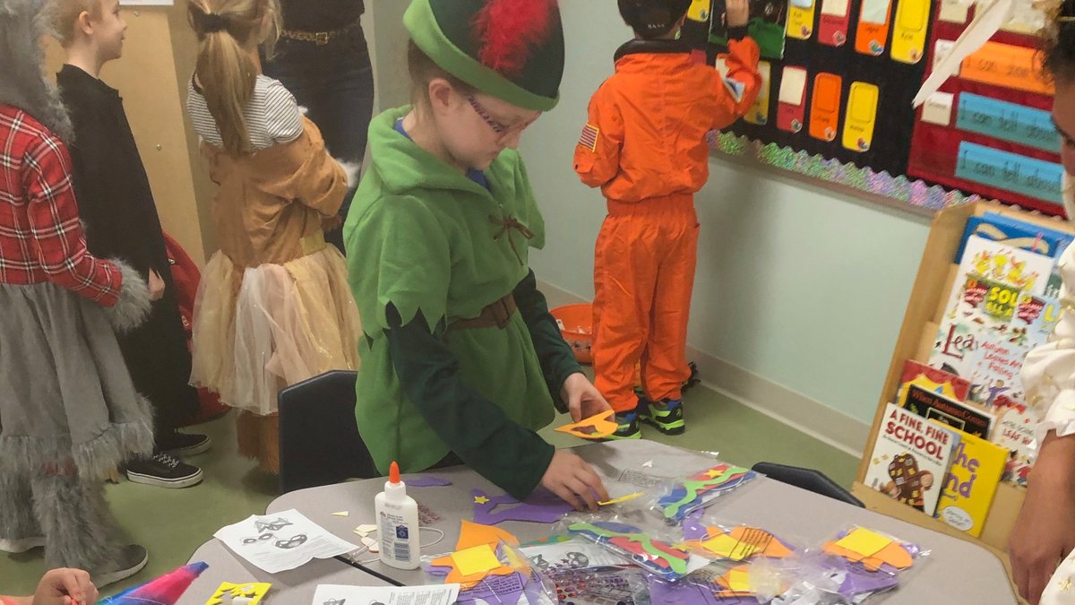 janetdancy's tweet photo. A million thanks to our parent volunteers for making our Halloween party so much fun! #firsties https://t.co/5bk5EKX9yr