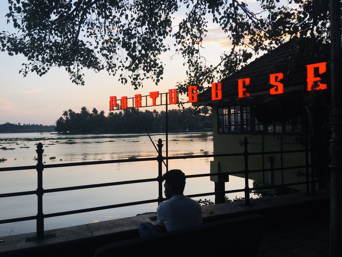 Sangami30820213's tweet photo. Evening vibe😌 @Themallucomet1 https://t.co/vd6gJ57fR1