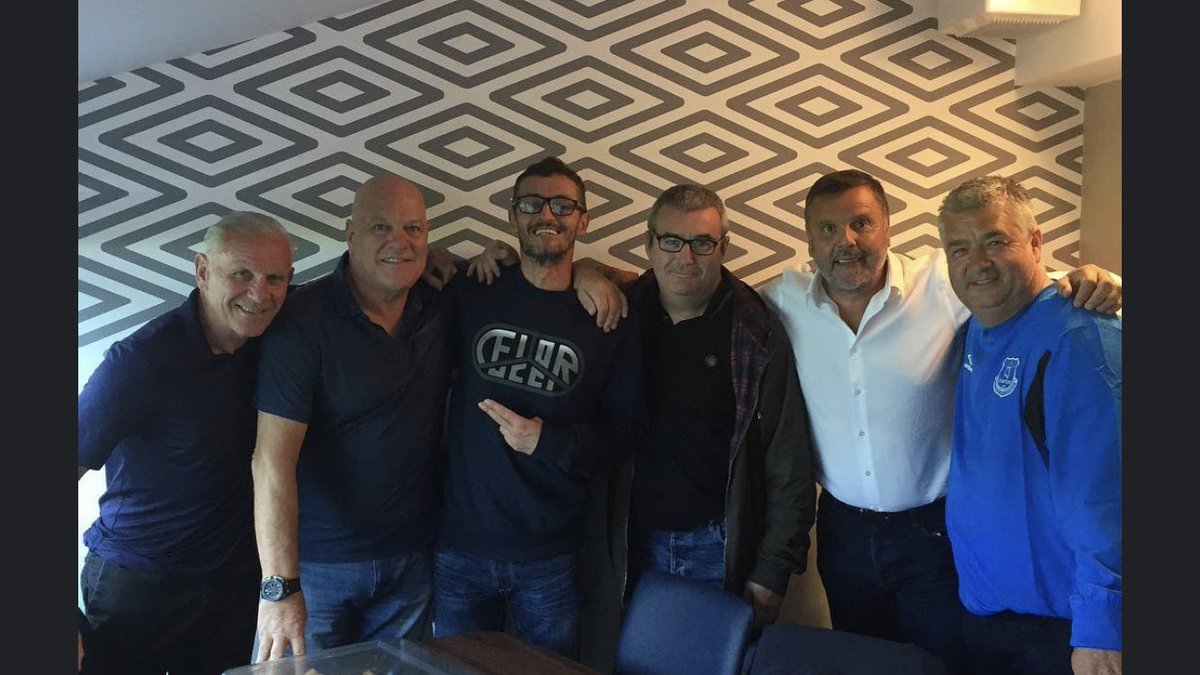 #WerGettingTheBandBackTogether
<a href="/RobSloman/">Rob Sloman</a> <a href="/KeithMullin/">Keith Mullin/TheFarm</a> <a href="/reid6peter/">Peter Reid 💙</a> <a href="/HowardsWayFilm/">Everton Howard's Way</a> #HowardsWayFilm