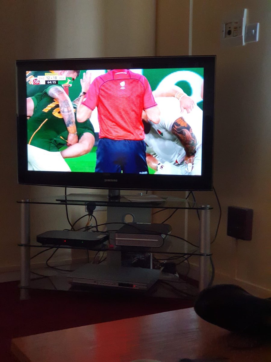 Sth_Shore_Fire's tweet photo. We have some very disappointed people here @Sth_Shore_Fire and one very happy Welsh colleagues...go figure!
Well done to South Africa 🇿🇦
@Springboks #RWC2019 🏆
#SupportingOurNation
#BackToWork https://t.co/usc8tVn5lV