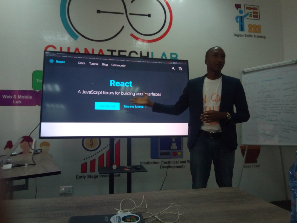 la_mengs's tweet image. Learning about ReactJs. #GhanaTechLab #IoTNetworkHub #JsSpace #WomenInTech #Womenwhocode