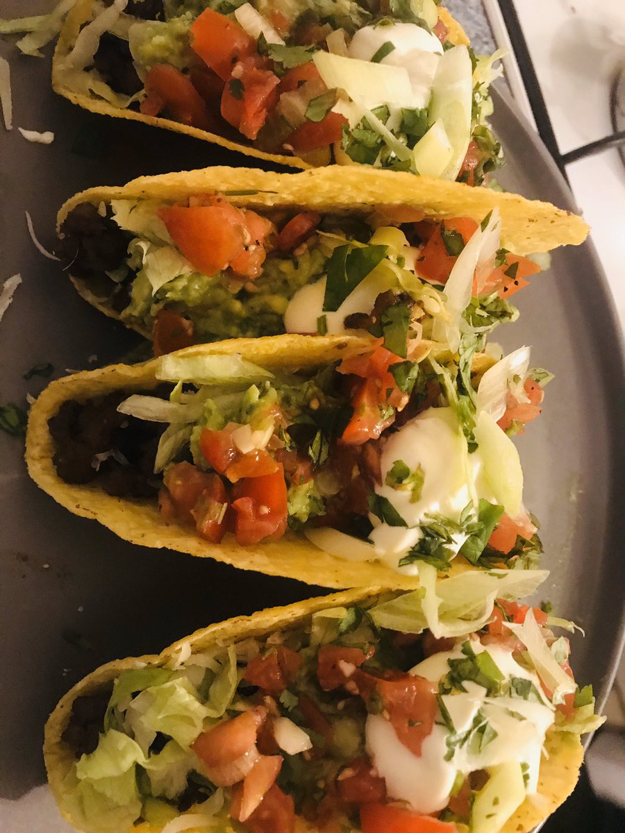 GreekkosKitch's tweet photo. Beef tacos with all the trimmings 🌮 https://t.co/hmRjBB1B61