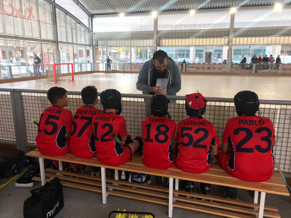 CDAlamedaOsuna's tweet photo. #Hockey
El Alevin A de @Germanosandoval vence en Gijón 0-9 ante @gijonhc
Gran partido y mejor recibimiento del Club.
@gijonhc Gracias.
Nos vemos pronto. https://t.co/2GEPNcZNnB