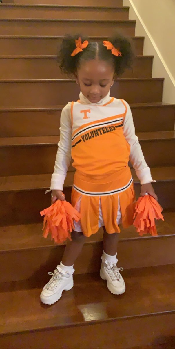 mcgeelisa0324's tweet photo. 17 years ago my only daughter’s viewing was on Halloween and I was so depressed the other day but your comments about my little cousin made me smile so I posted a few more pics Folllow her on Instagram @ziyalegacy she’s 3 y/o with the most personality IT’S HOMECOMING GO VOLS  🧡 https://t.co/VOhCE7I6oY