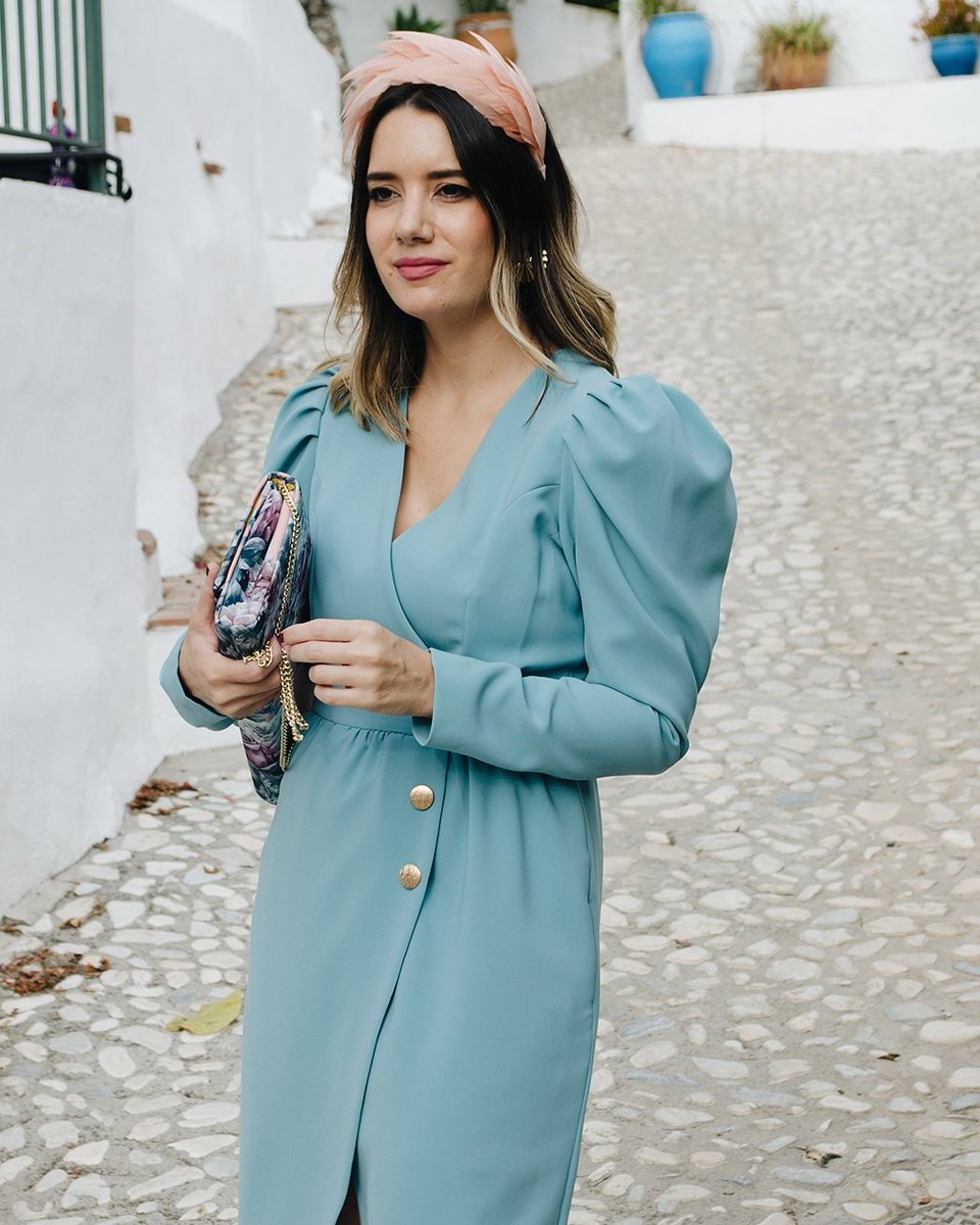 Querida ♥️ es el momento perfecto para hacerte con ese vestido... Con el que brillarás en el jolgorio🍸del siglo. Ahora con un 15% DE DESCUENTO ⚡

15 % DE DESCUENTO 👉violetavergara.com👈
#invitadaperfecta
⁠