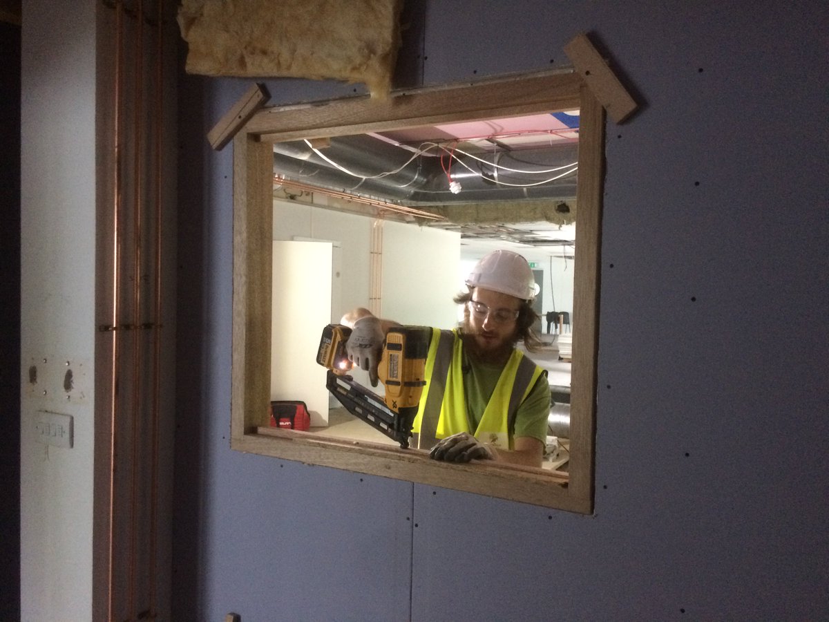 PartridgeInt's tweet image. The apprentice! #partitions #windows #suspendedceilings #tape&amp;amp;jointing @chemetall