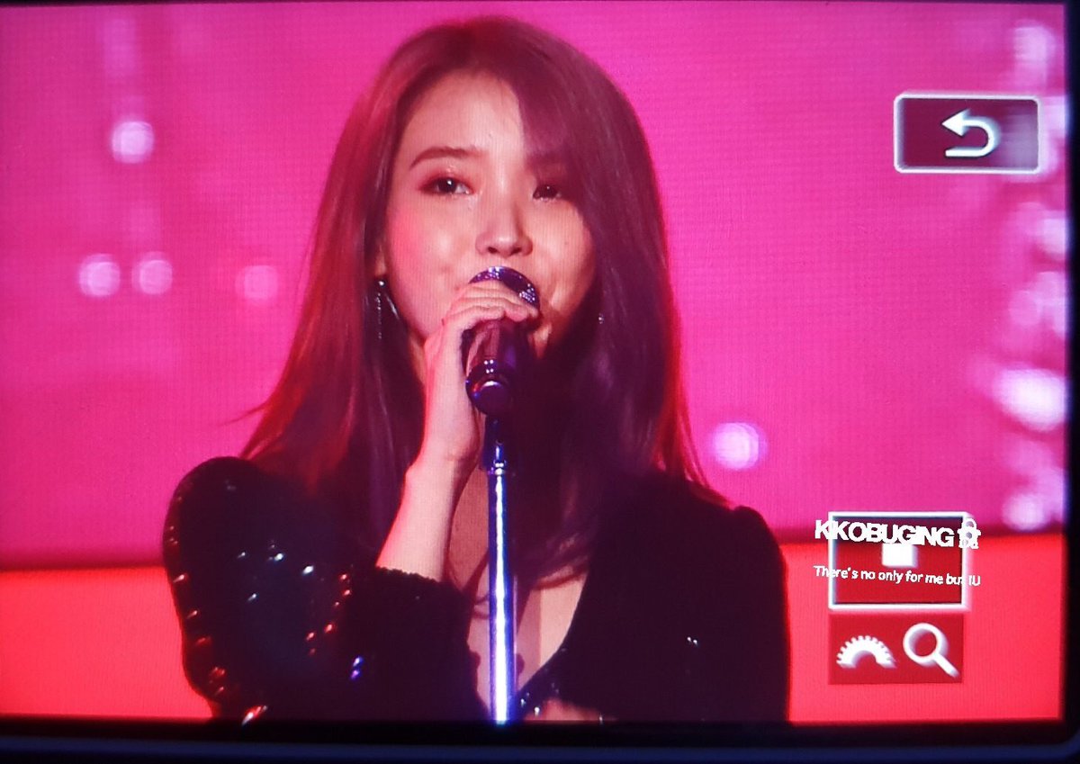 iusunbaenim's tweet photo. I JUST DIED!!! 😭😭 https://t.co/DqCKR2L8hF