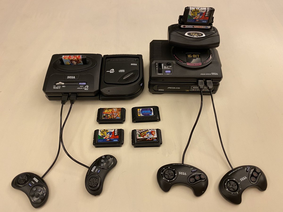 Yuji Naka 中 裕司 Sega History Collection メガドライブ編 全4種を手に入れました メガドラミニと比べるとかなりメガドラミニミニですね Yuji Naka 中 裕司 Sega History Collection メガドライブ編 全4種を手に入れました メガドラミニと比べるとかなりメガドラミニミニですね