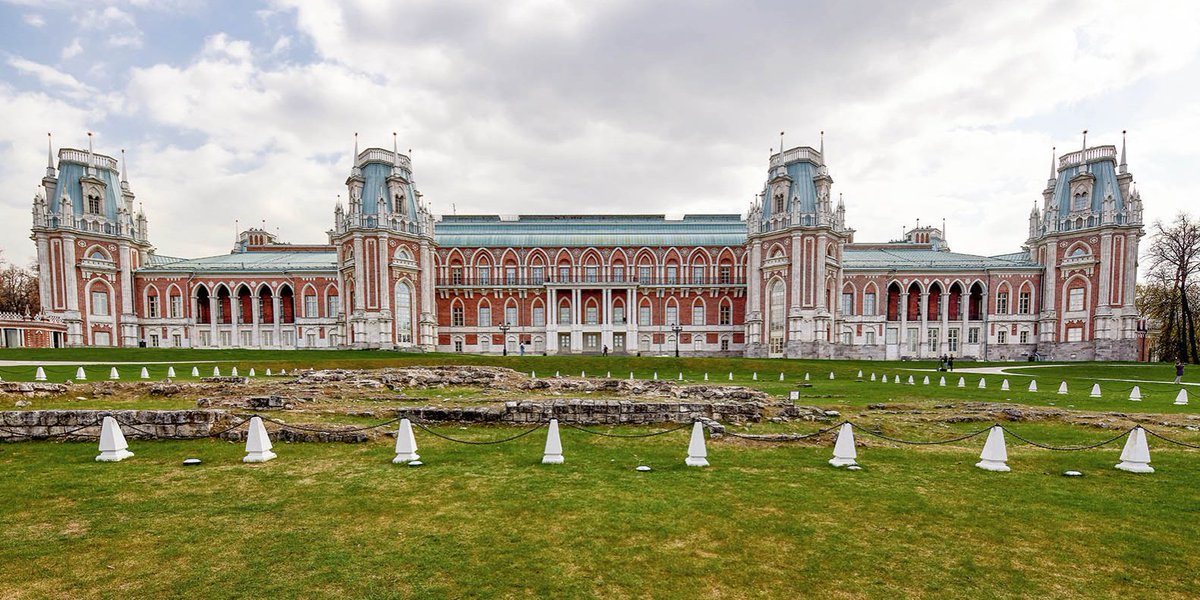 3 и 4 ноября в Парке Горького, в музеях-заповедниках «Царицыно», «Коломенское», в музее-усадьбе «Кусково» и других парках пройдут культурные мероприятия в рамках акции «Ночь искусств». Программа акции: mos.ru/city/projects/…
#искусствообъединяет #ялюблюмоскву #ночьискусств2019