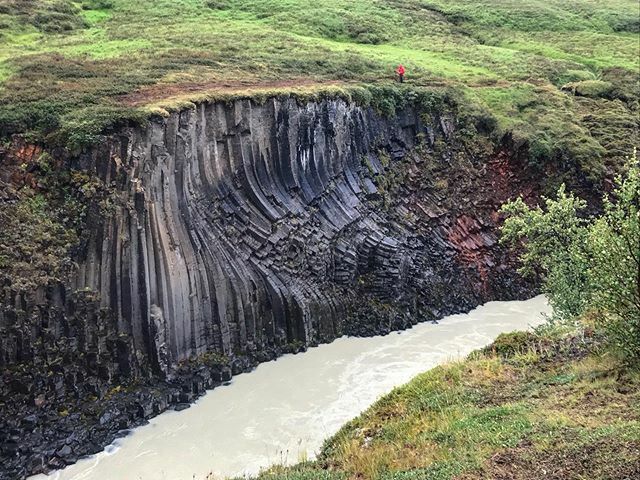 giuglino's tweet photo. Green memories of #Iceland ⛰

#iceland🇮🇸 #visiticeland #aboutlastsummer #travelphotography #nature_perfection #canyon #basaltcolumns #stuðlagil #landscape_lovers #nature_of_our_world #traveldiary #iamatraveler #wanderlust #traveltheworld #neverstopex… https://t.co/A37ON9w6fO https://t.co/0pnMZFhheQ