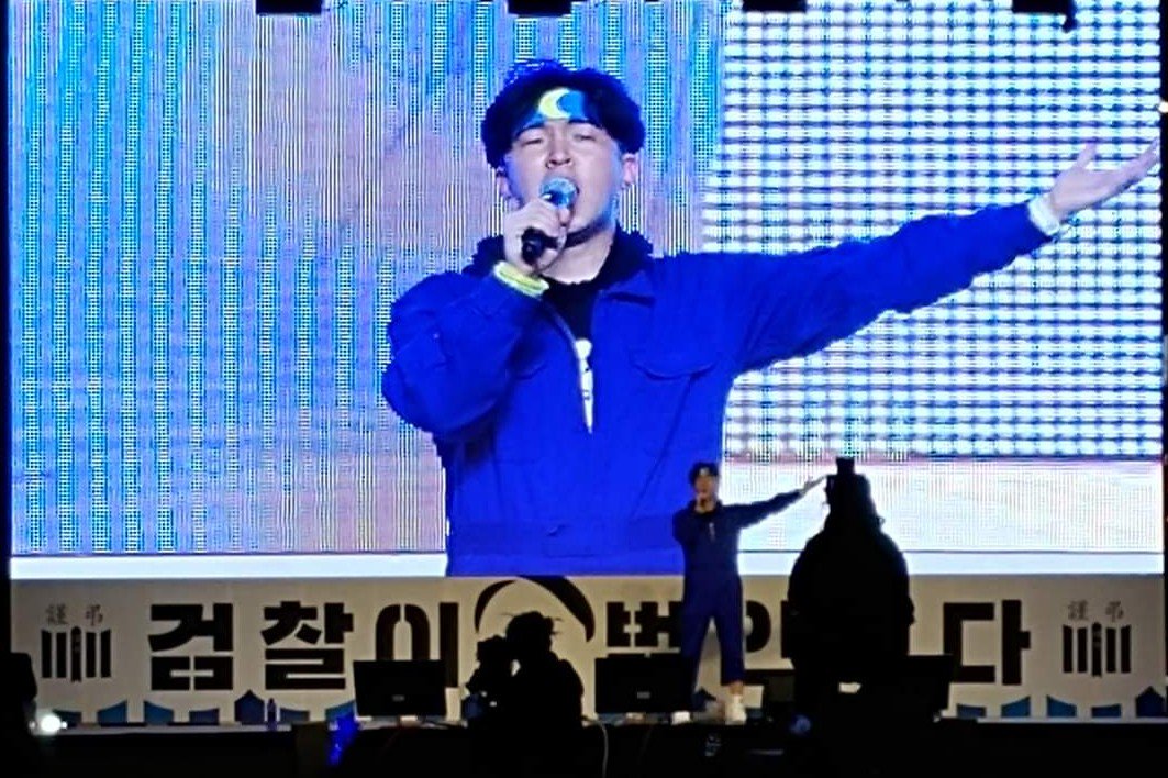 서초의 여러분들이 달빛이었습니다
저도 점 하나 찍고 갑니다 감사했습니다!!