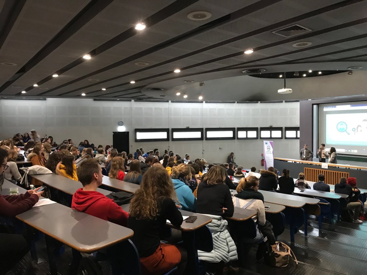 Célia Grau tweet media