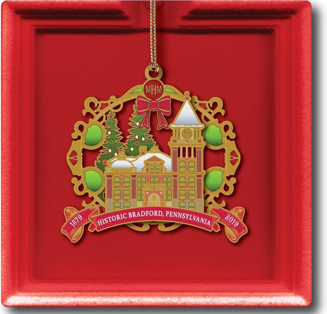 ANFVB1's tweet photo. The Marilyn Horne Museum &amp; Exhibit Center has unveiled its 2019 Christmas ornament, commemorating the 140th anniversary of the City of Bradford with a beautifully detailed depiction of historic Bradford City Hall. $24.99 at the museum, with only 300 made. https://t.co/xNk2RKly9O https://t.co/M4aQABR6Pc