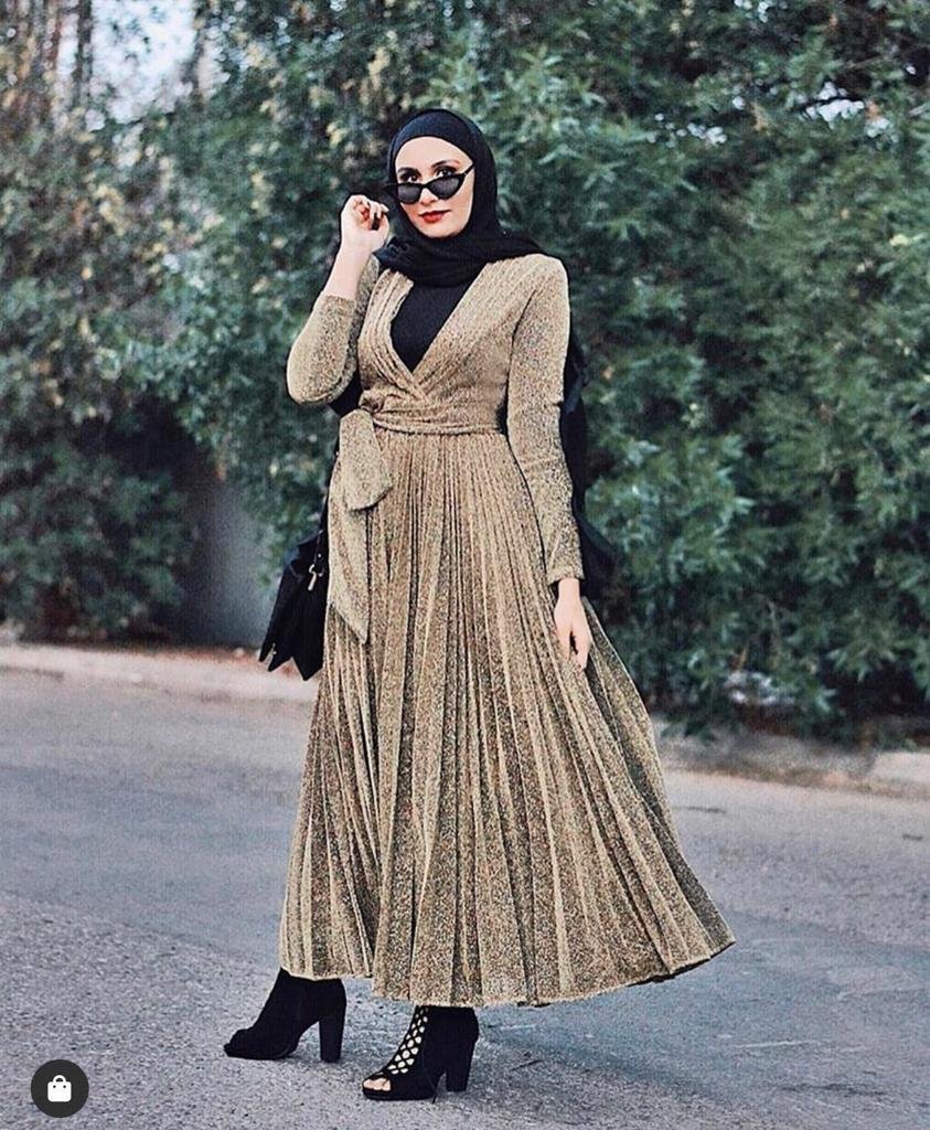 ownthelooks's tweet photo. Verified
Dolled up from head to toe 👗
@hanaahany_ wearing the Gold Maxi Belt Detail Dress from the #ownthelooks collection (Link in the bio) 🛒 •
•
•
•
•
• #instafashion #fashionblogger #fashionista #streetstyle #stylish #instastyle #lookbook #ownthelook #outfitoftheday https://t.co/xIbI5fE7Ky