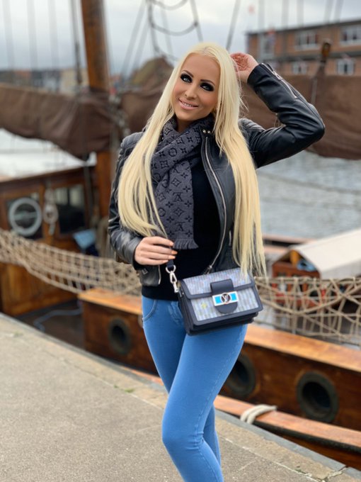Ich w&uuml;nsche euch ein wundersch&ouml;nes Wochenende und sende euch liebe Gr&uuml;&szlig;e aus der Hansestadt Wismar! Ich