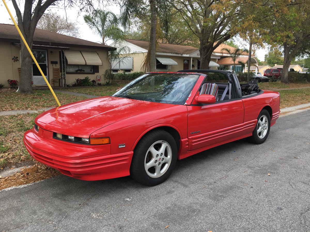 channyftsports's tweet photo. #MyFirstCarIn4Words terrible but so fun https://t.co/OVethCmheP