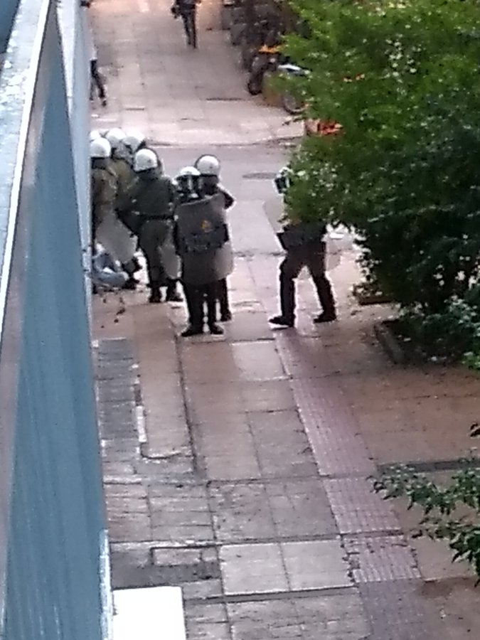 Προβολή εικόνας στο Twitter