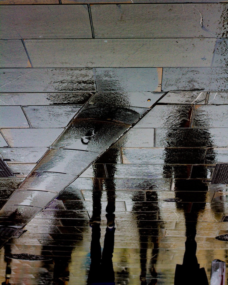 The rain 
#rain #trieste #reflection #canon #streetphotographyitaly #streetphotography #fotografiadistrada #street