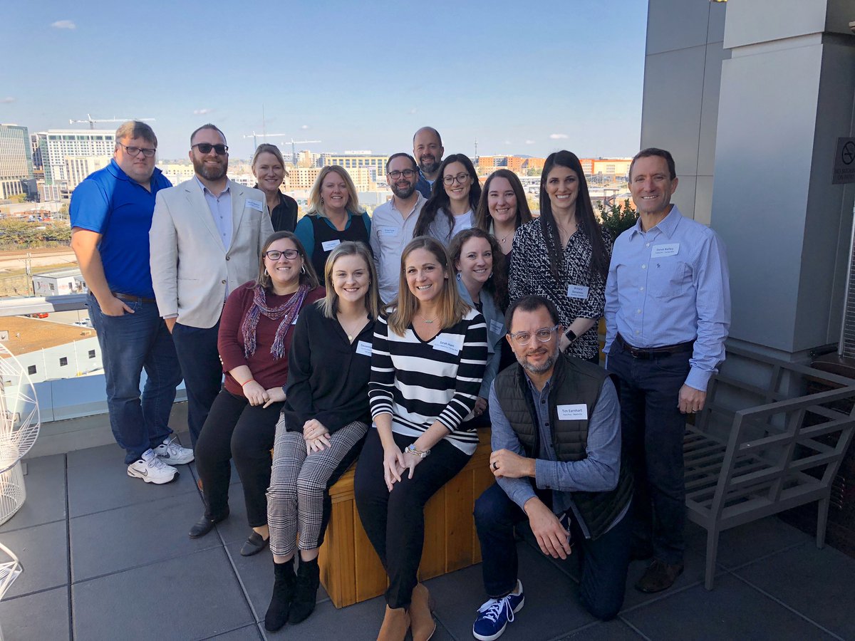 We went outside without jackets and survived the group photo! #AMARegional <a href="/AMANashville/">AMA Nashville</a>