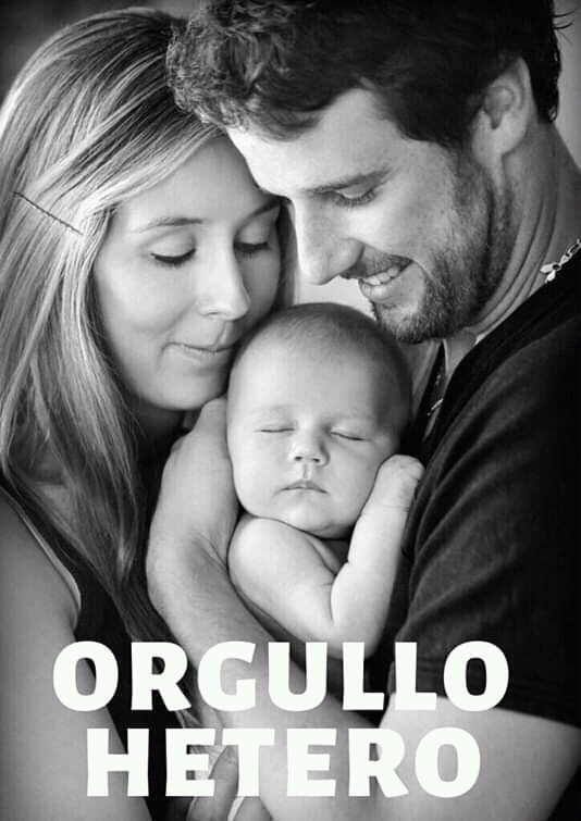 MarquezMari7's tweet image. Cada vez que compartís esta imagen vas a recibir una catarata de insultos de aquellos que se disfrazan de igualdad y tolerancia.
mal q les pese este es y siempre va ser el DISEÑO ORIGINAL 😍💕👫 👪

#NoEstasSolx 
#Orgullo 
#LGTBI