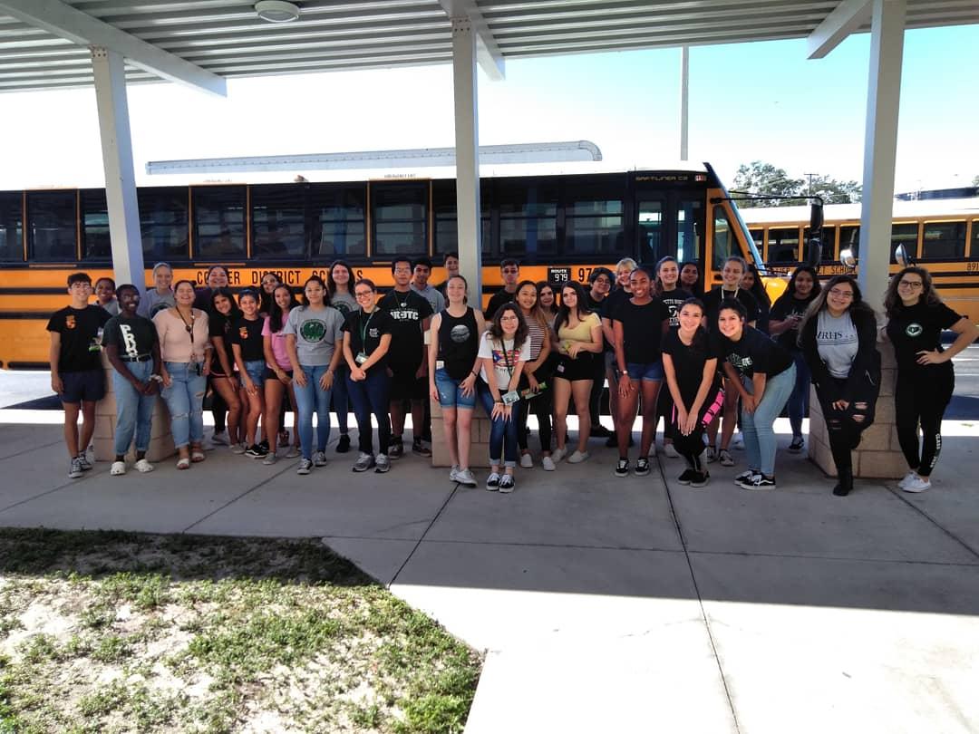 PRH_KeyClub's tweet photo. Our Meals of Hope at Palmetto Ridge was definitely a success! We managed to pack almost 48,000 meals, thanks to all our volunteers who helped out! https://t.co/SLXSsv6l5x