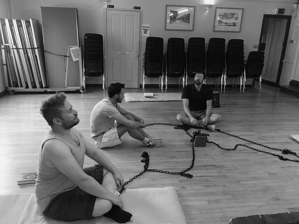 londonirish83's tweet photo. Rehearsal shots of our wonderful cast. @YATMillStudio Guildford. 22-23 November. https://t.co/Ez5sZh0rNG https://t.co/HEW3C4HPs7