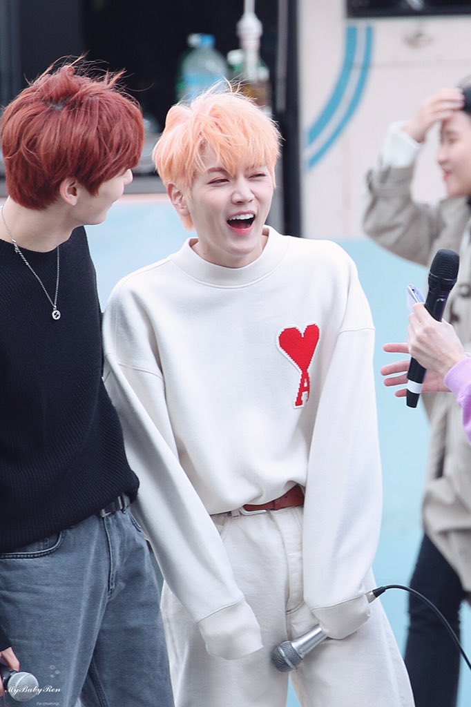 MyBabyREN1103's tweet photo. 민기야. 너 행복하면 돼.
#Happy_REN_Day https://t.co/LautXez9I7