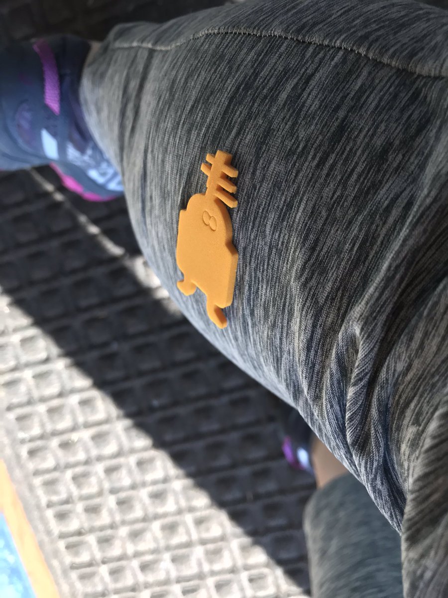 janetsyphan's tweet photo. Nope. That’s the answer every parent gives when they’re asked if they know they have a sticker stuck to the back of them. 

Oh yeah, I put that there. -my kid

#ziayoga #parentchildyoga #saturdaymornings #momlyfe https://t.co/I3TJtjsnlO