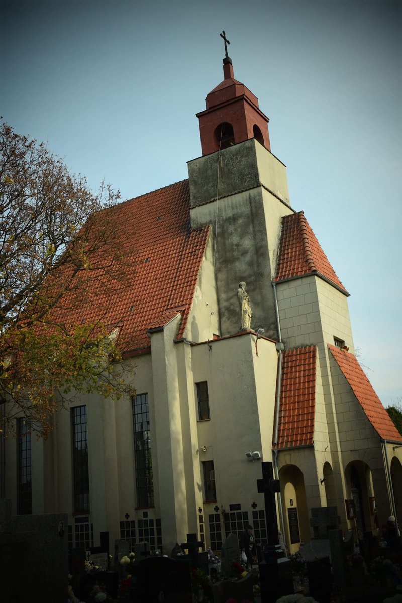 ArchLubelska's tweet photo. #Lublin #cmentarz ul. #Unicka #2listopada #DzieńZaduszny Fot. @GoskaOron https://t.co/NJanFY4sZY