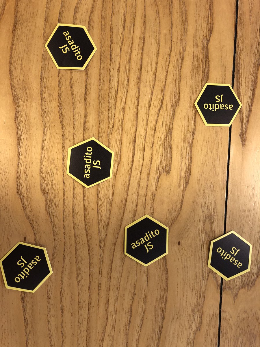 Seguimos participando de iniciativas para potenciar comunidades de chicxs que programan! Yeaah 👏👏 gracias  <a href="/asaditojs/">asaditojs</a> por elegirnos para este #Hackathon de #ReactParaBeginners 👩🏻‍💻👩🏻‍🏫👨🏻‍💻 Y especiales gracias a nuestros mentores <a href="/DuranCristhian/">Cristhian Duran</a> y Diana Taguchi!! 🧡💚