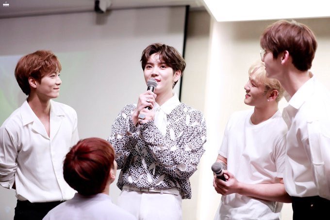 Withyou171717's tweet photo. Dear @ChoiGoRen 
Thank you for being born in this world as a member in NU'EST
#HAPPY25th_REN
Thank you for always make our day with beautiful things
You are so precious to us,
Stay happy and Let's walk on flower path for a long time together💕
#아천요왕_최민기_탄신일 https://t.co/WKP4beQgLN
