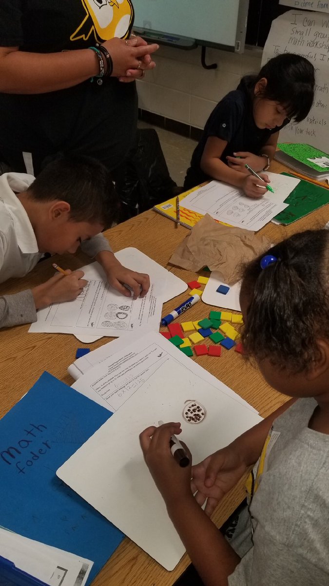Building arrays to master multiplication facts. <a href="/PriceOwls/">Price Elementary</a> @jcpsforward #thepriceway #pricepride <a href="/samanthakyed/">Samantha Miller</a>