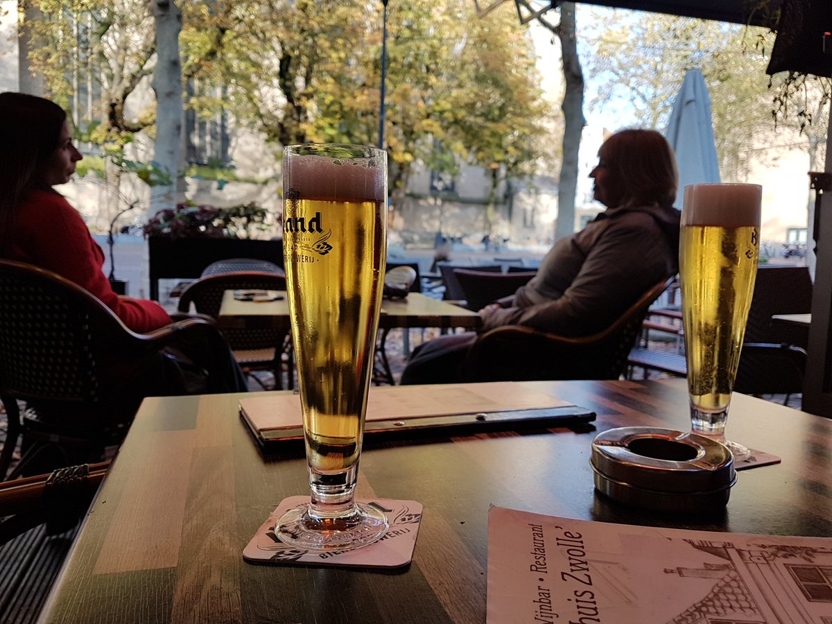 PA7LIM's tweet photo. Time to relax after dvdra. Next will be hamcation. Looking forward to it! https://t.co/mX7kEHKScq